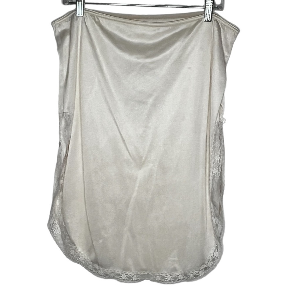 Vintage by Mel-Lin Nylon Slip as is